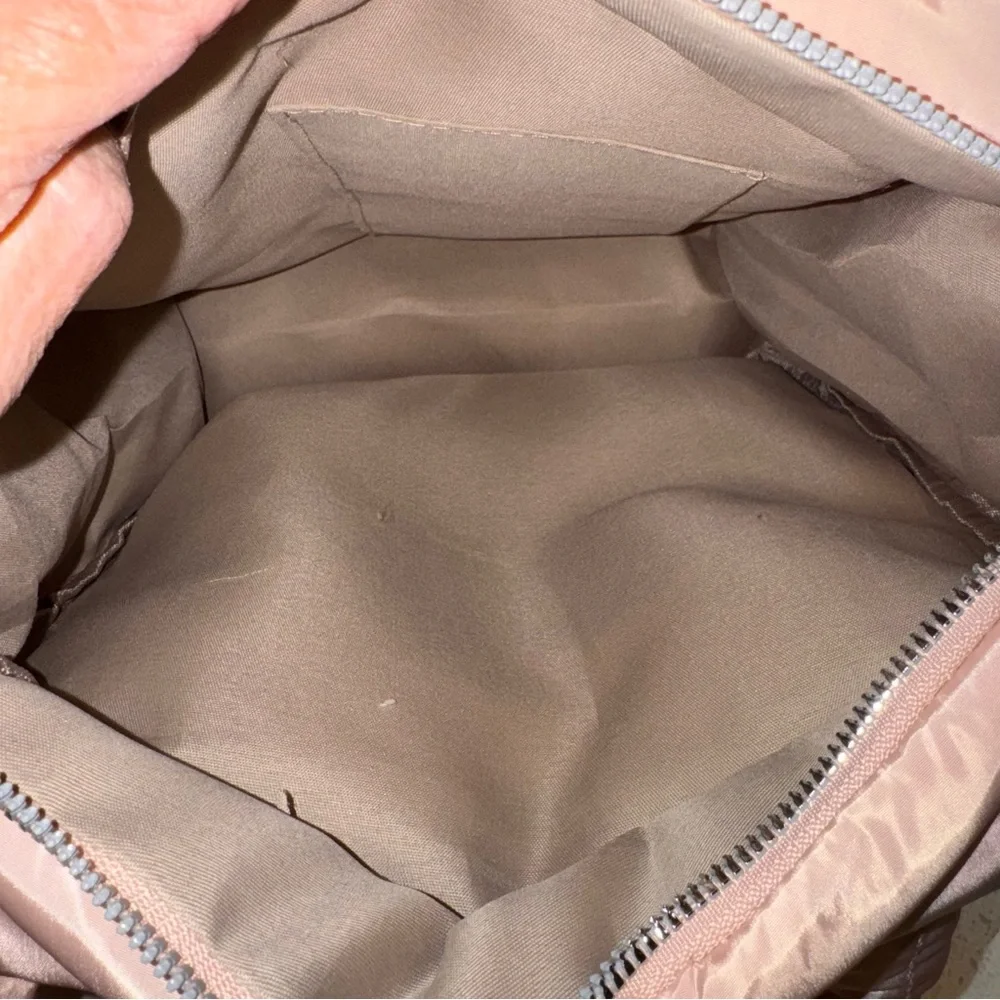 Pink Puff Tote Bag - NWT - Picture 6 of 9